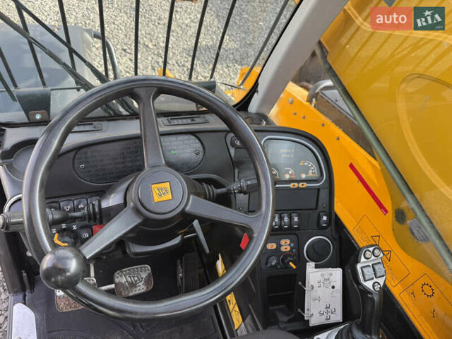 Желтый ЖЦБ 535-95, объемом двигателя 4.4 л и пробегом 3 тыс. км за 75964 $, фото 6 на Automoto.ua