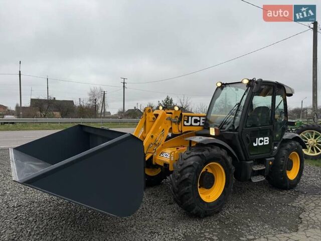 Жовтий ЖЦБ 536-60, об'ємом двигуна 4.4 л та пробігом 4 тис. км за 44500 $, фото 27 на Automoto.ua