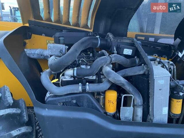 ЖЦБ 536/70 2014 в Луцке на Automoto.ua Желтый ЖЦБ 536/70, объемом двигателя 4.4 л и пробегом 4 тыс. км за 52500 $, фото 9 на Automoto.ua