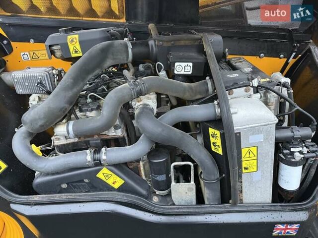 Желтый ЖЦБ 536/70, объемом двигателя 0 л и пробегом 5 тыс. км за 54900 $, фото 19 на Automoto.ua