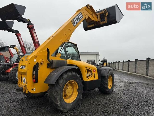 Желтый ЖЦБ 540-70, объемом двигателя 4.4 л и пробегом 0 тыс. км за 39500 $, фото 9 на Automoto.ua