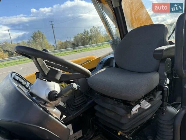 Желтый ЖЦБ 541-70, объемом двигателя 0 л и пробегом 7 тыс. км за 43500 $, фото 13 на Automoto.ua