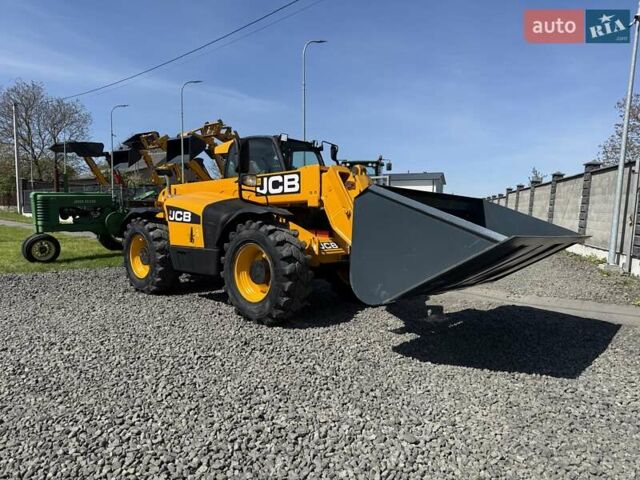 Жовтий ЖЦБ 541-70, об'ємом двигуна 4.4 л та пробігом 6 тис. км за 42500 $, фото 26 на Automoto.ua