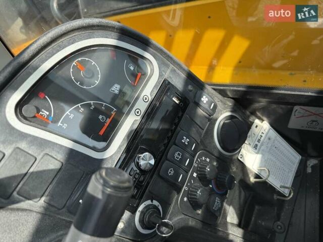 Желтый ЖЦБ 541-70, объемом двигателя 4.4 л и пробегом 5 тыс. км за 43500 $, фото 27 на Automoto.ua