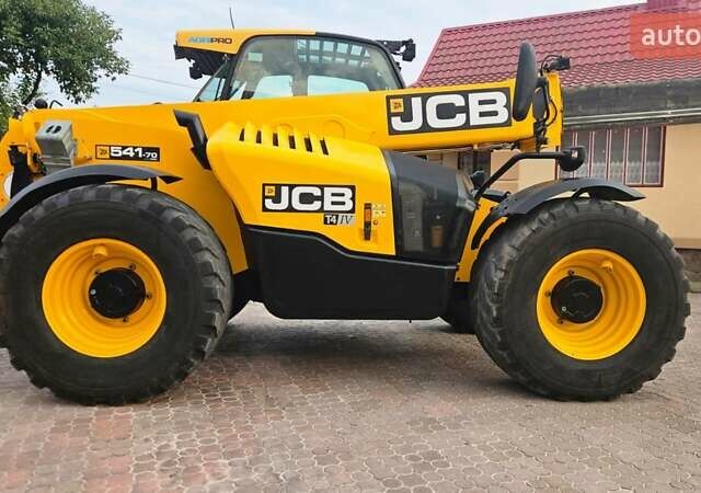 Жовтий ЖЦБ 541-70, об'ємом двигуна 4.8 л та пробігом 3 тис. км за 65000 $, фото 8 на Automoto.ua