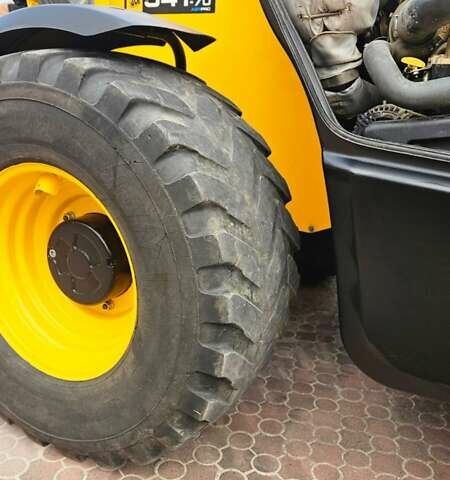 Желтый ЖЦБ 541-70, объемом двигателя 4.8 л и пробегом 3 тыс. км за 65000 $, фото 31 на Automoto.ua