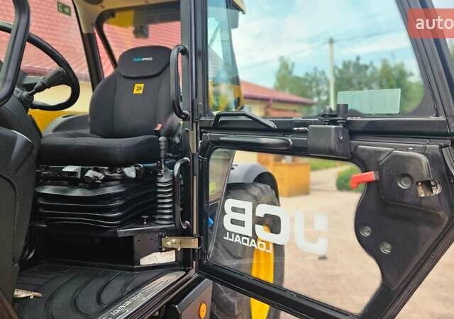 Жовтий ЖЦБ 541-70, об'ємом двигуна 4.8 л та пробігом 3 тис. км за 65000 $, фото 35 на Automoto.ua