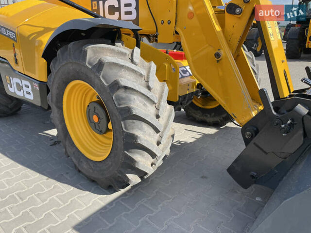 Желтый ЖЦБ 541-70, объемом двигателя 4.4 л и пробегом 4 тыс. км за 75000 $, фото 12 на Automoto.ua