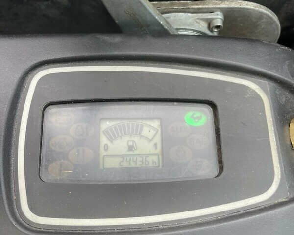Жовтий ЖЦБ 8030, об'ємом двигуна 1.5 л та пробігом 2 тис. км за 28500 $, фото 11 на Automoto.ua