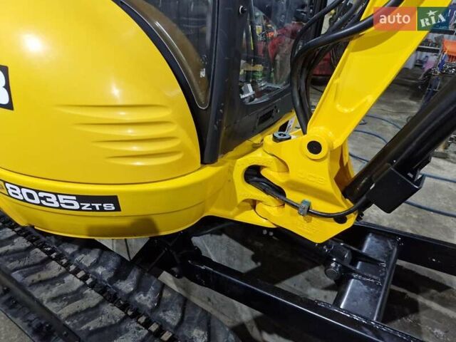 Желтый ЖЦБ 8035, объемом двигателя 2.2 л и пробегом 31 тыс. км за 37203 $, фото 15 на Automoto.ua