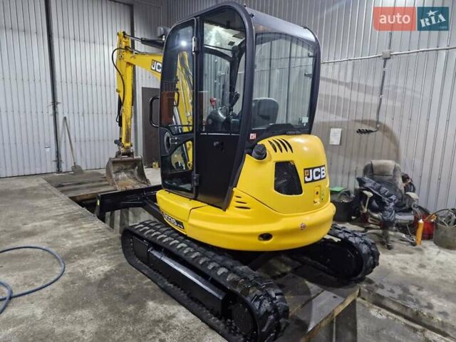 Желтый ЖЦБ 8035, объемом двигателя 2.2 л и пробегом 31 тыс. км за 37203 $, фото 3 на Automoto.ua