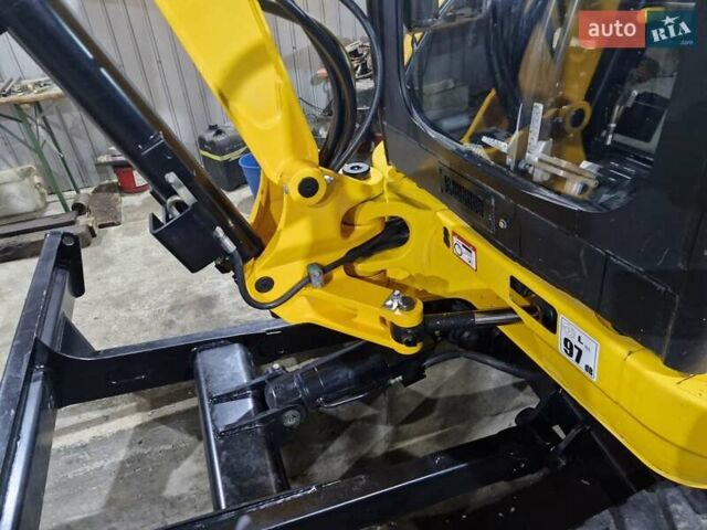 Желтый ЖЦБ 8035, объемом двигателя 2.2 л и пробегом 31 тыс. км за 37203 $, фото 9 на Automoto.ua