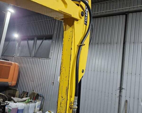 Желтый ЖЦБ 8035, объемом двигателя 2.2 л и пробегом 31 тыс. км за 37203 $, фото 14 на Automoto.ua