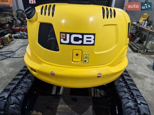 Желтый ЖЦБ 8035, объемом двигателя 2.2 л и пробегом 31 тыс. км за 37203 $, фото 12 на Automoto.ua