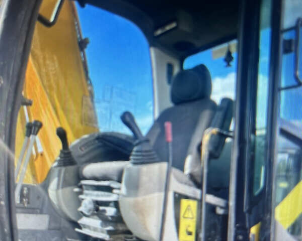 Жовтий ЖЦБ ЖС 130, об'ємом двигуна 0 л та пробігом 11 тис. км за 29990 $, фото 4 на Automoto.ua