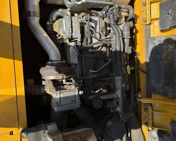 Желтый ЖЦБ ЖС 130, объемом двигателя 4.4 л и пробегом 0 тыс. км за 57500 $, фото 17 на Automoto.ua