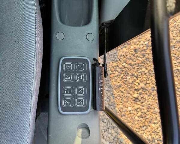 Желтый ЖЦБ ЖС 175, объемом двигателя 5.19 л и пробегом 980 тыс. км за 65117 $, фото 57 на Automoto.ua