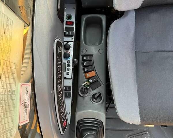 Желтый ЖЦБ ЖС 175, объемом двигателя 5.19 л и пробегом 980 тыс. км за 65117 $, фото 46 на Automoto.ua