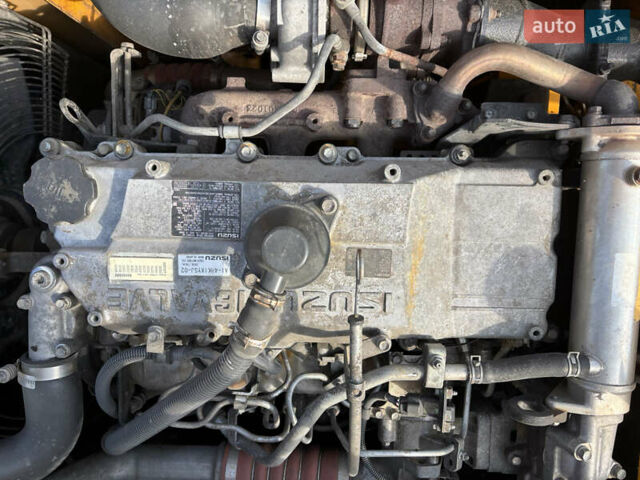 ЖЦБ ЖС 200 2012 у Львові на Automoto.ua ЖЦБ ЖС 200, об'ємом двигуна 0 л та пробігом 8 тис. км за 55257 $, фото 18 на Automoto.ua