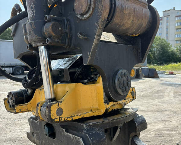 ЖЦБ ЖС 200 2012 у Львові на Automoto.ua ЖЦБ ЖС 200, об'ємом двигуна 0 л та пробігом 8 тис. км за 55257 $, фото 23 на Automoto.ua