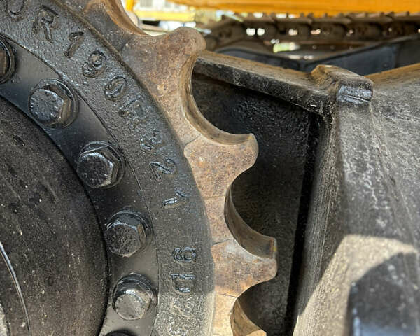 ЖЦБ ЖС 200 2012 у Львові на Automoto.ua ЖЦБ ЖС 200, об'ємом двигуна 0 л та пробігом 8 тис. км за 55257 $, фото 3 на Automoto.ua