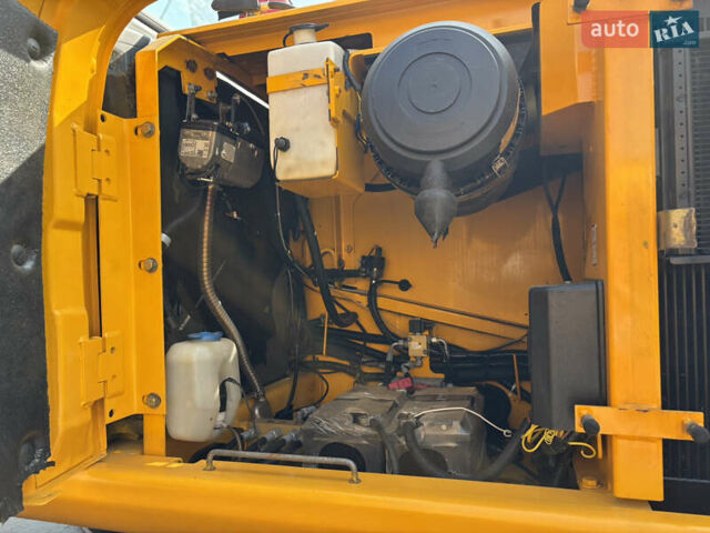 ЖЦБ ЖС 200 2012 у Львові на Automoto.ua ЖЦБ ЖС 200, об'ємом двигуна 0 л та пробігом 8 тис. км за 55257 $, фото 8 на Automoto.ua