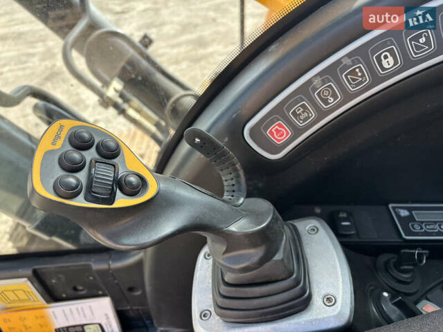 ЖЦБ ЖС 200, об'ємом двигуна 0 л та пробігом 8 тис. км за 58433 $, фото 29 на Automoto.ua