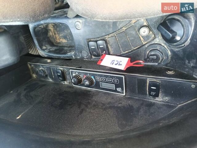 Желтый ЖЦБ ЖС 200, объемом двигателя 0 л и пробегом 6 тыс. км за 69039 $, фото 12 на Automoto.ua