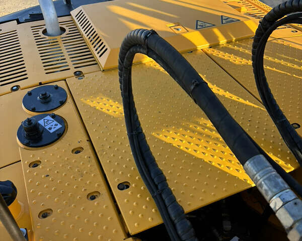 ЖЦБ ЖС 210, об'ємом двигуна 0 л та пробігом 10 тис. км за 67546 $, фото 23 на Automoto.ua