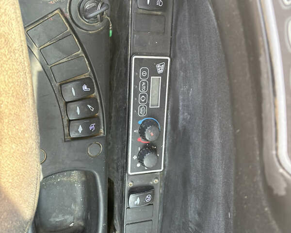 ЖЦБ ЖС 210, объемом двигателя 0 л и пробегом 8 тыс. км за 70359 $, фото 27 на Automoto.ua