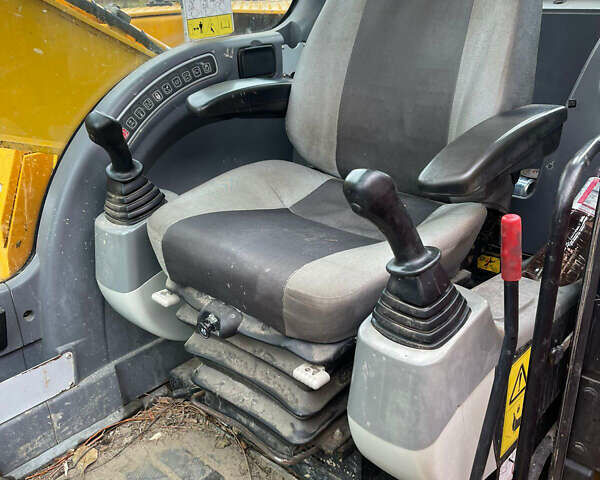 ЖЦБ ЖС 220, об'ємом двигуна 0 л та пробігом 8 тис. км за 46500 $, фото 12 на Automoto.ua