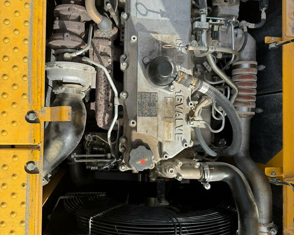 ЖЦБ ЖС 220, об'ємом двигуна 5.2 л та пробігом 5 тис. км за 76004 $, фото 47 на Automoto.ua