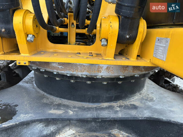 ЖЦБ ЖС 220, объемом двигателя 0 л и пробегом 8 тыс. км за 64262 $, фото 12 на Automoto.ua