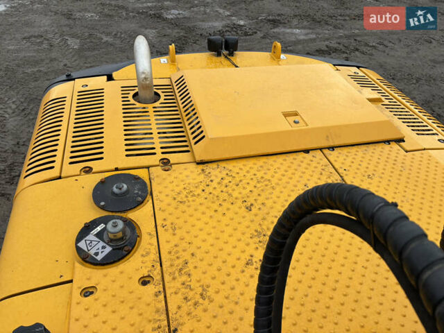 ЖЦБ ЖС 220, объемом двигателя 0 л и пробегом 8 тыс. км за 64262 $, фото 17 на Automoto.ua