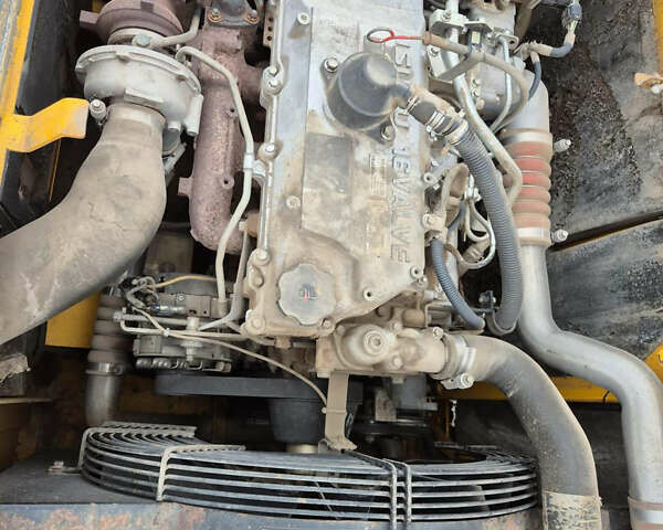 ЖЦБ ЖС 240, об'ємом двигуна 6 л та пробігом 10 тис. км за 65306 $, фото 20 на Automoto.ua