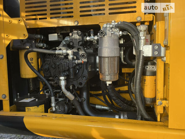 Желтый ЖЦБ ЖС 240, объемом двигателя 5.2 л и пробегом 6 тыс. км за 70000 $, фото 12 на Automoto.ua