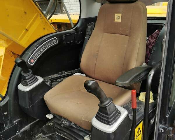 Жовтий ЖЦБ ЖС 290, об'ємом двигуна 7.8 л та пробігом 10 тис. км за 67500 $, фото 6 на Automoto.ua