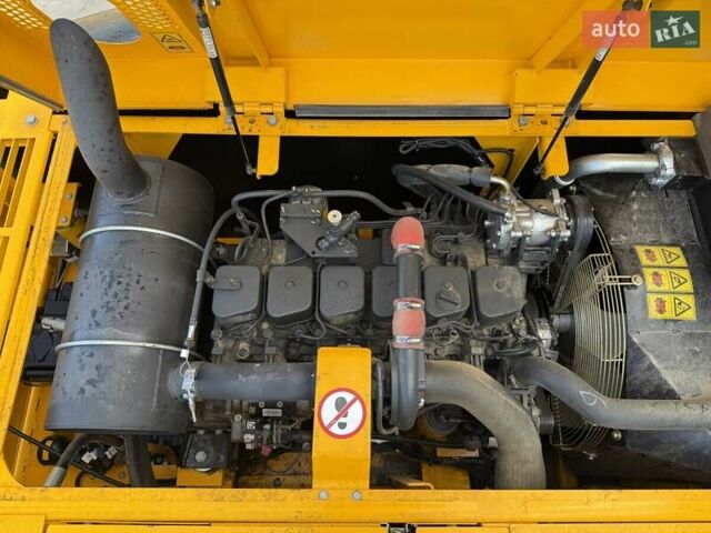 ЖЦБ JS 205, объемом двигателя 0 л и пробегом 1 тыс. км за 123761 $, фото 4 на Automoto.ua