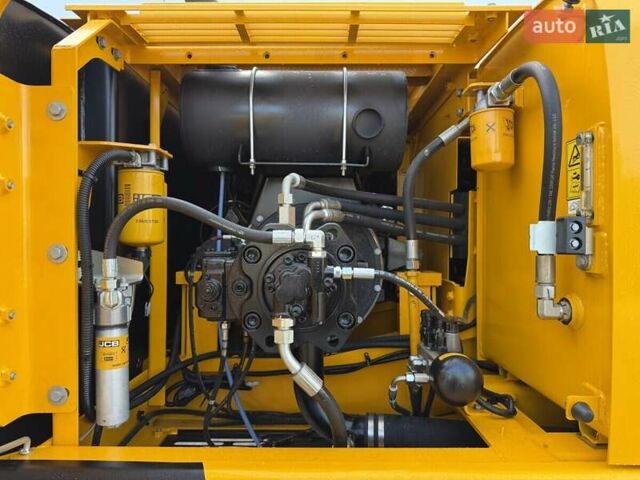 ЖЦБ JS 205, объемом двигателя 0 л и пробегом 1 тыс. км за 123761 $, фото 2 на Automoto.ua