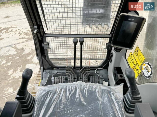 ЖЦБ JS 215LC, об'ємом двигуна 0 л та пробігом 1 тис. км за 128476 $, фото 5 на Automoto.ua