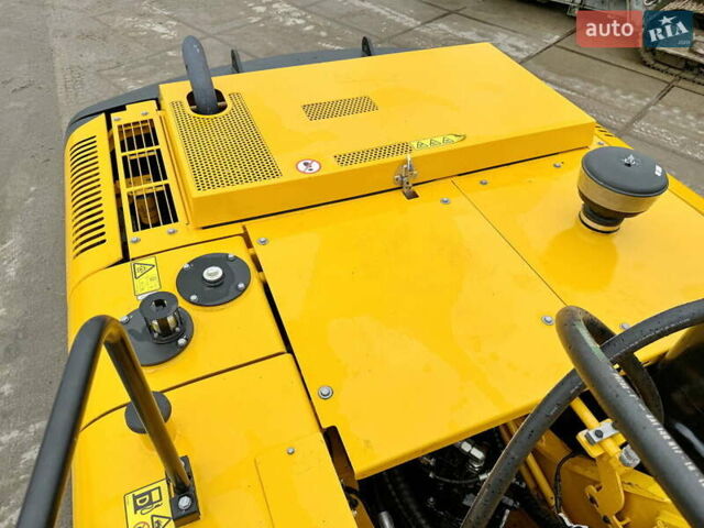 ЖЦБ JS 215LC, об'ємом двигуна 0 л та пробігом 1 тис. км за 128476 $, фото 13 на Automoto.ua