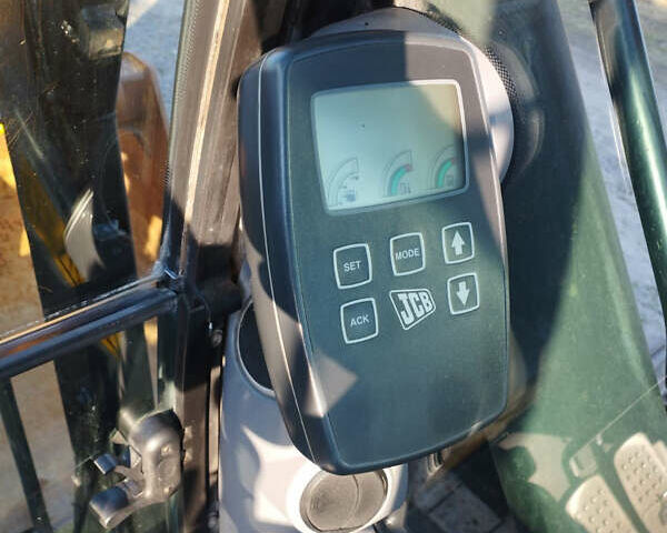 ЖЦБ JS 220LC, объемом двигателя 0 л и пробегом 9 тыс. км за 47000 $, фото 12 на Automoto.ua