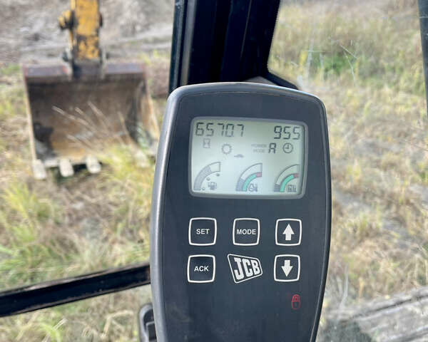 ЖЦБ JS 220LC, об'ємом двигуна 0 л та пробігом 6 тис. км за 64986 $, фото 4 на Automoto.ua