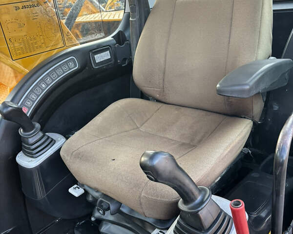 ЖЦБ JS 220LC, объемом двигателя 0 л и пробегом 8 тыс. км за 60781 $, фото 34 на Automoto.ua