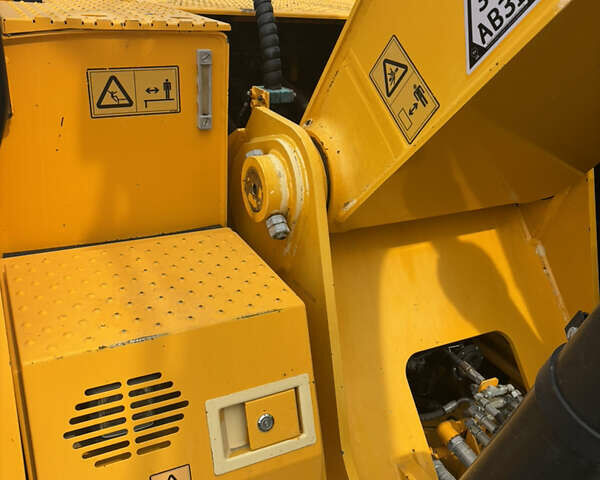 ЖЦБ JS 220LC, об'ємом двигуна 0 л та пробігом 10 тис. км за 70168 $, фото 21 на Automoto.ua