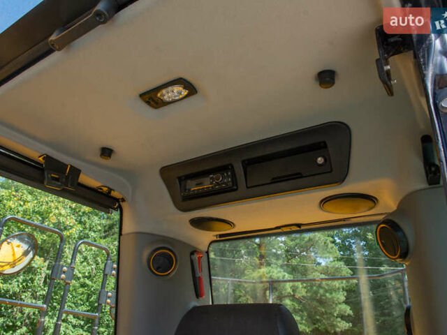 ЖЦБ JS 220LC, об'ємом двигуна 0 л та пробігом 0 тис. км за 115386 $, фото 22 на Automoto.ua