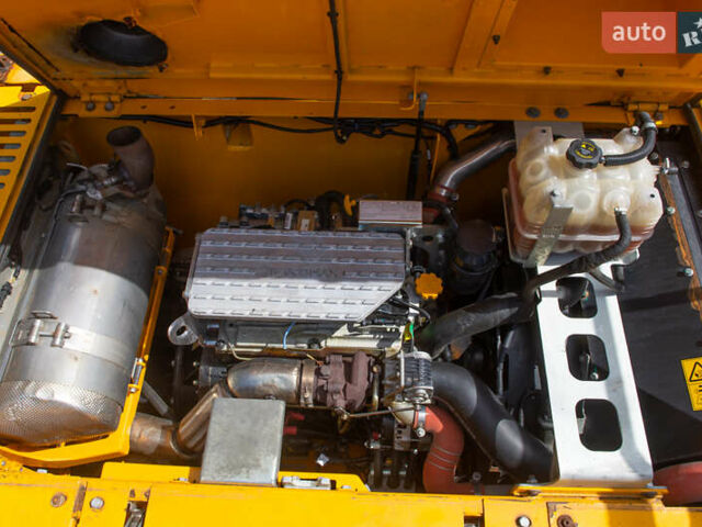 ЖЦБ JS 220LC, об'ємом двигуна 0 л та пробігом 0 тис. км за 115386 $, фото 15 на Automoto.ua