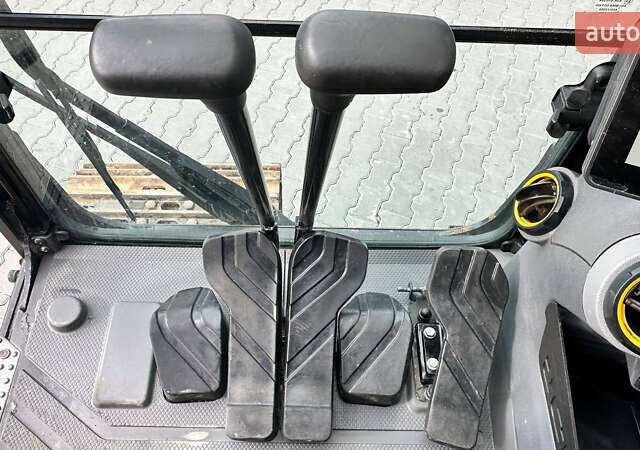 ЖЦБ JS 220LC, об'ємом двигуна 0 л та пробігом 0 тис. км за 114837 $, фото 17 на Automoto.ua