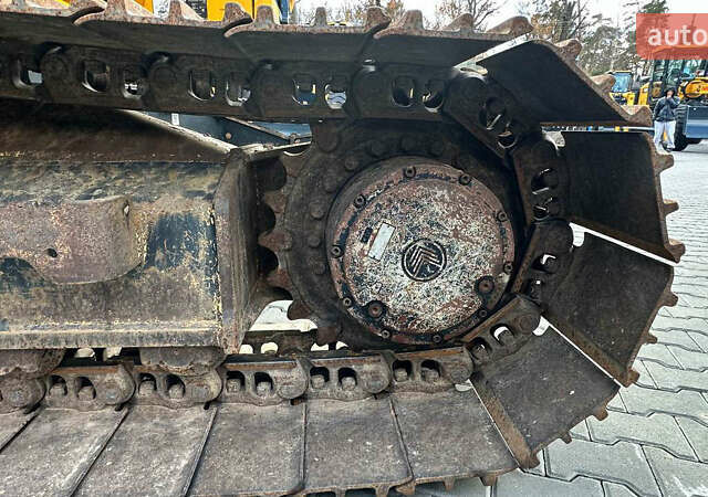 ЖЦБ JS 220LC, об'ємом двигуна 0 л та пробігом 0 тис. км за 114837 $, фото 5 на Automoto.ua