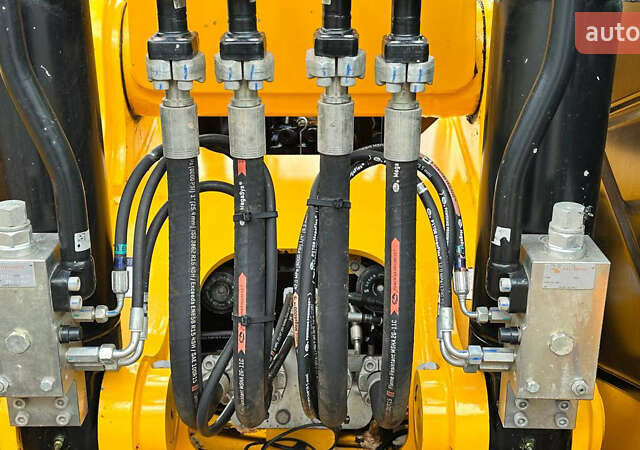 ЖЦБ JS 220LC, об'ємом двигуна 0 л та пробігом 0 тис. км за 114837 $, фото 4 на Automoto.ua